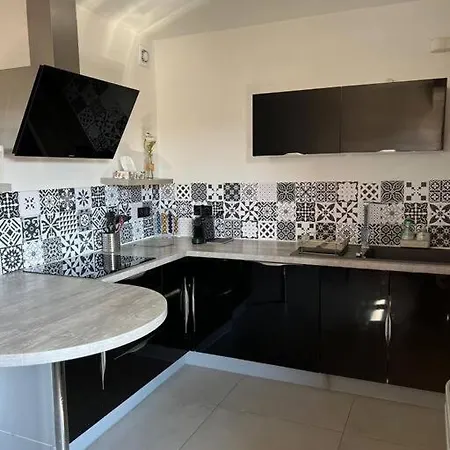 T2 55m2 4p Circuit Du Castellet /plages Appartement *